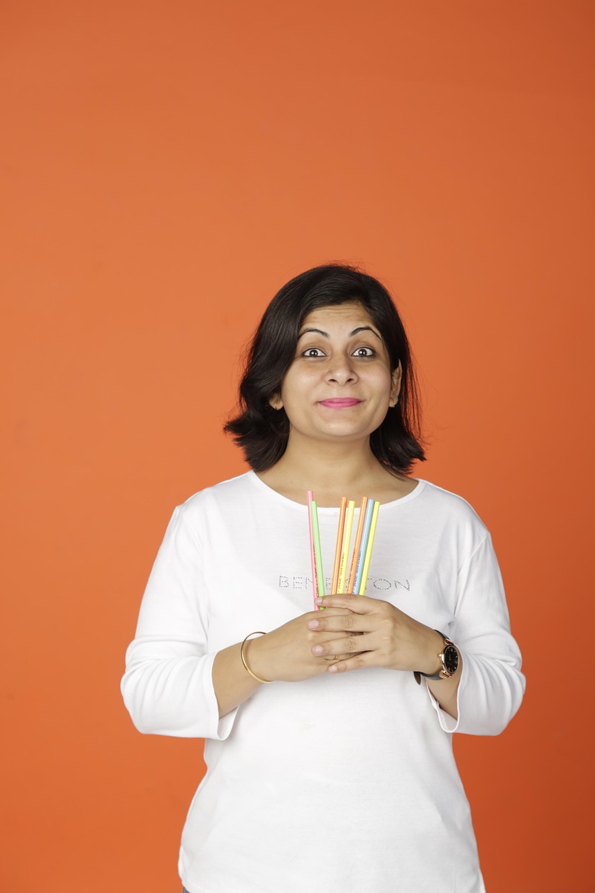 Разработка Фирменного Стиля и Логотипа в Москве: Комплексный Подход